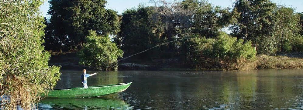 Tongabezi Lodge Simonga Kültér fotó